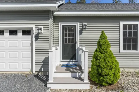 15 Shipbuilder Road Boothbay ME 04544