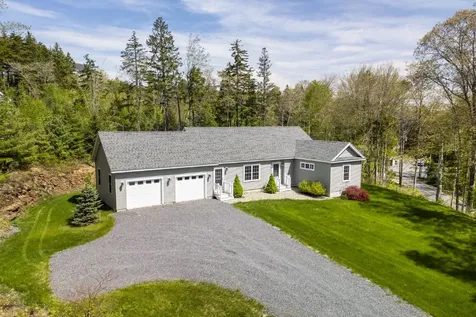 15 Shipbuilder Road Boothbay ME 04544