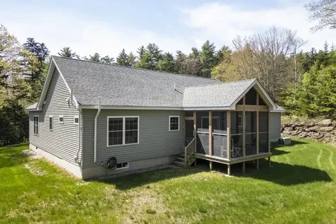 15 Shipbuilder Road Boothbay ME 04544