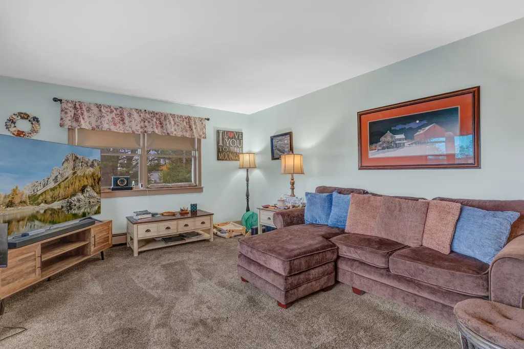 87 Sunrise Terrace Thomaston ME 04861