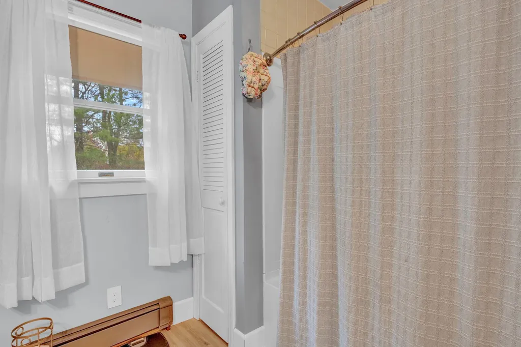 87 Sunrise Terrace Thomaston ME 04861