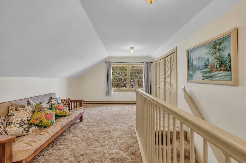 87 Sunrise Terrace Thomaston ME 04861