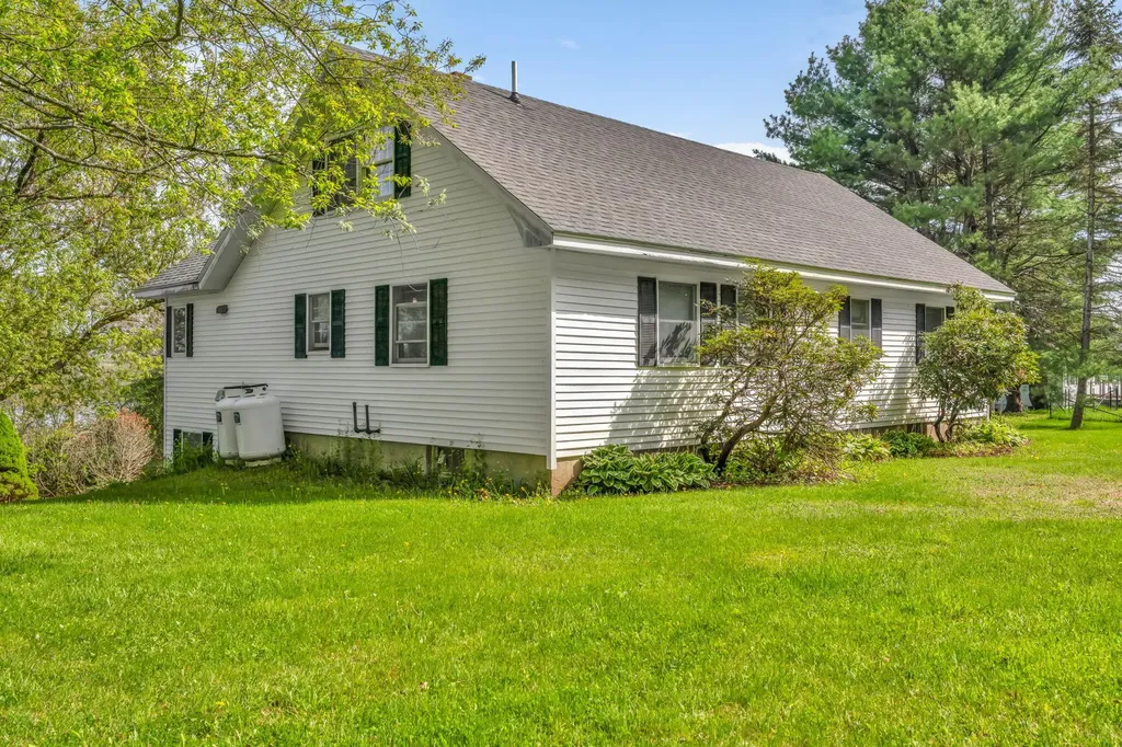 87 Sunrise Terrace Thomaston ME 04861