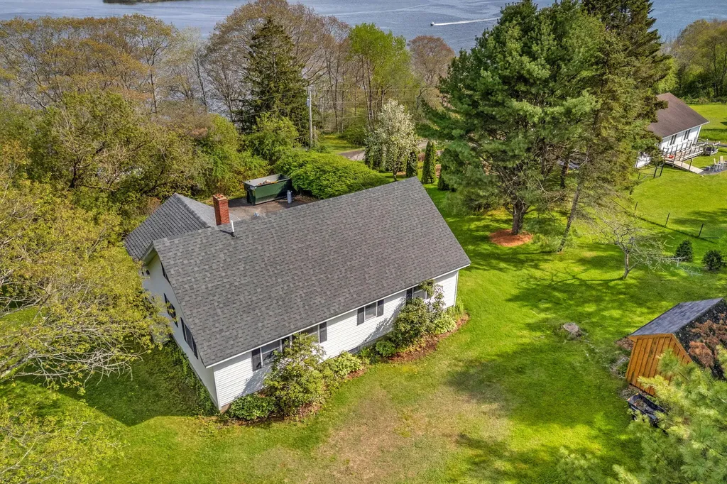 87 Sunrise Terrace Thomaston ME 04861