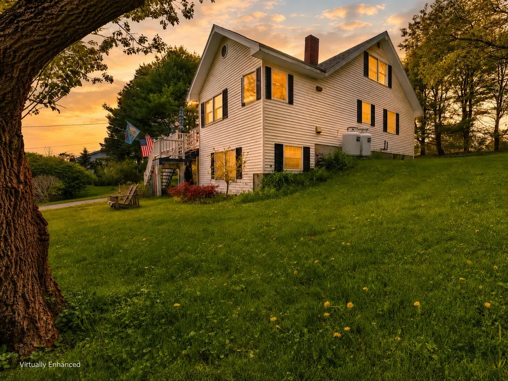 87 Sunrise Terrace Thomaston ME 04861