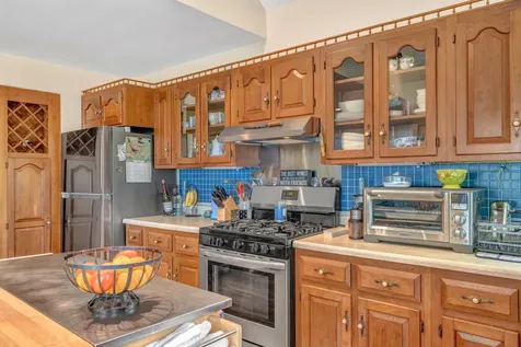 87 Sunrise Terrace Thomaston ME 04861