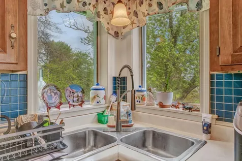 87 Sunrise Terrace Thomaston ME 04861