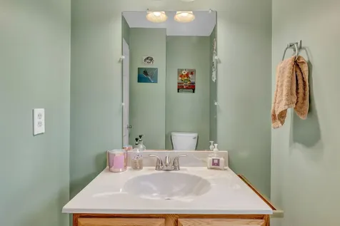 87 Sunrise Terrace Thomaston ME 04861