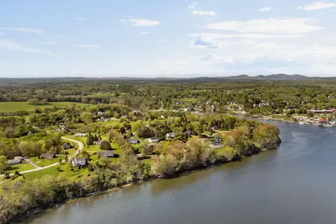 87 Sunrise Terrace Thomaston ME 04861