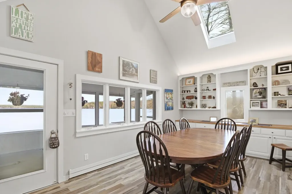 60 Cardinal Lane Poland ME 04274
