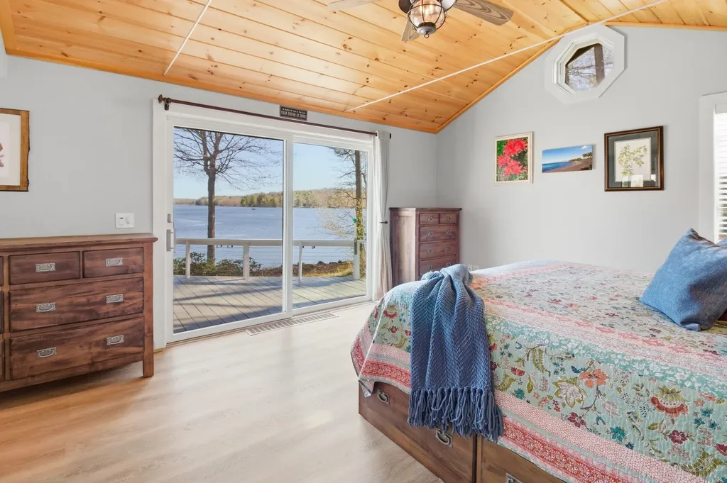 60 Cardinal Lane Poland ME 04274
