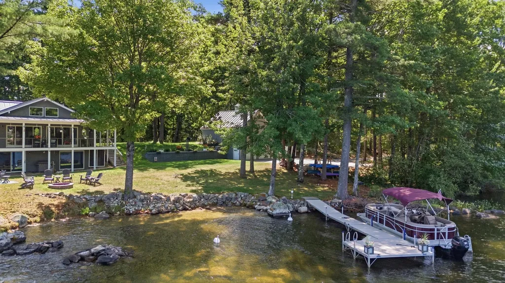 60 Cardinal Lane Poland ME 04274