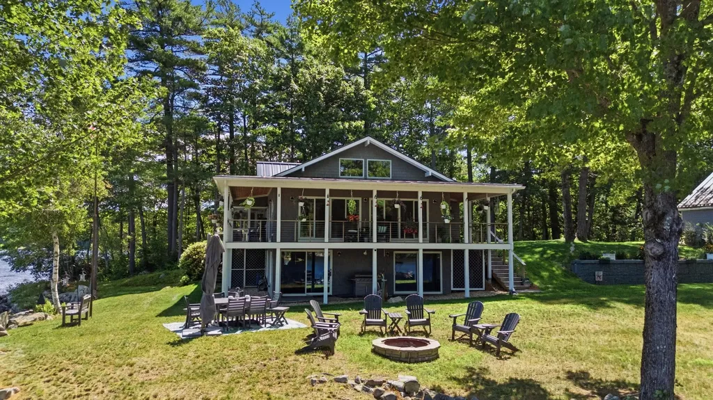 60 Cardinal Lane Poland ME 04274