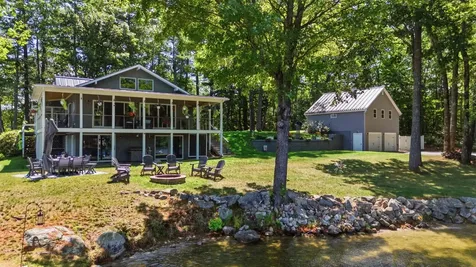 60 Cardinal Lane Poland ME 04274