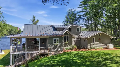 60 Cardinal Lane Poland ME 04274