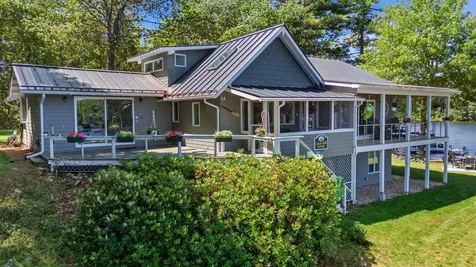 60 Cardinal Lane Poland ME 04274