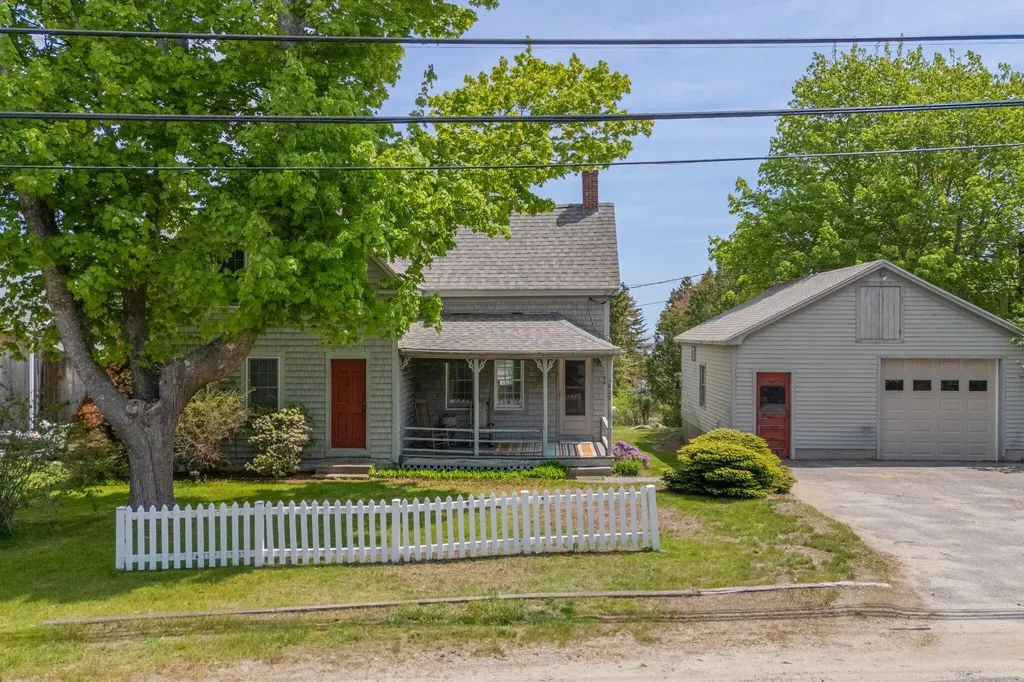 1807 Harpswell Islands Road Harpswell ME 04066