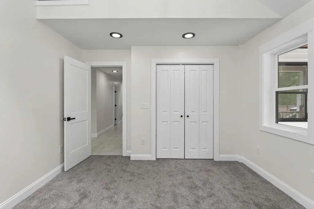 26 Sawyer Road Poland ME 04274