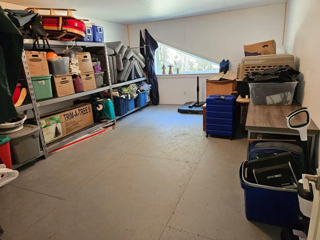 47 Cove Road Lincoln ME 04457