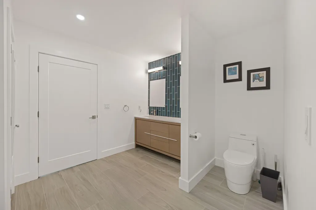 47 Cove Road Lincoln ME 04457