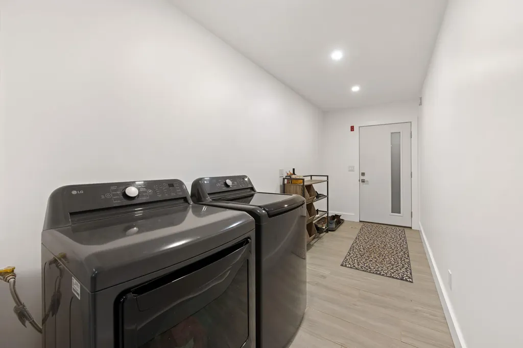 47 Cove Road Lincoln ME 04457