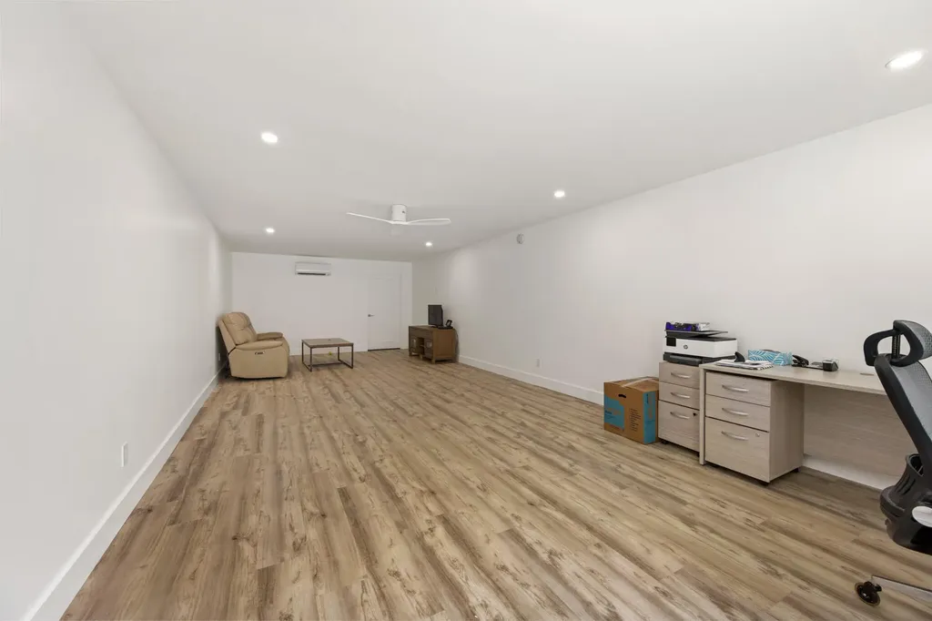 47 Cove Road Lincoln ME 04457
