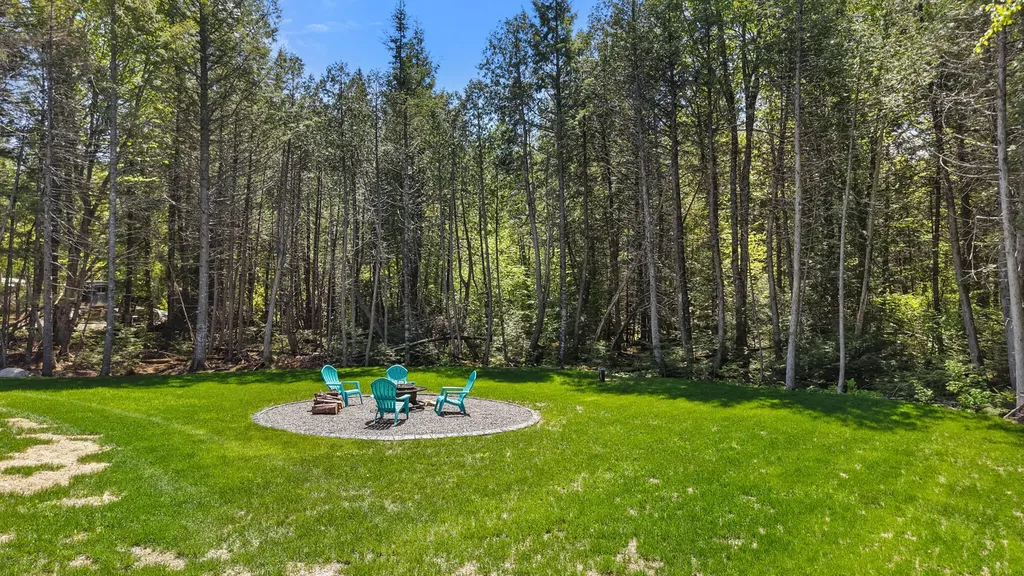47 Cove Road Lincoln ME 04457