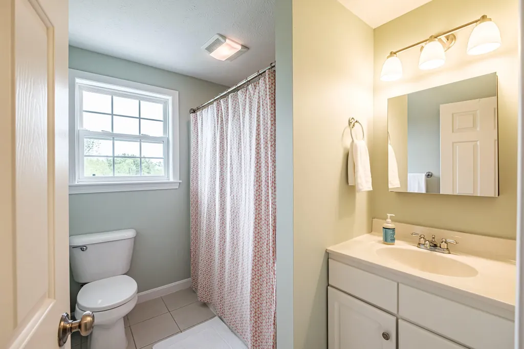 27 Clearview Drive Gorham ME 04038