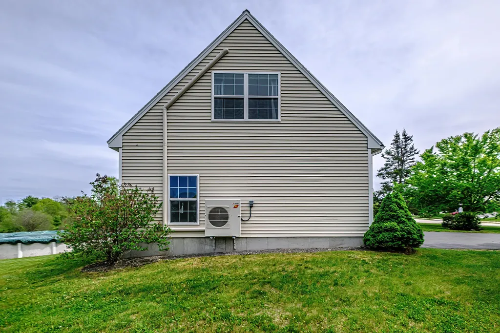 27 Clearview Drive Gorham ME 04038