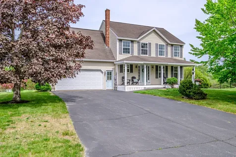 27 Clearview Drive Gorham ME 04038