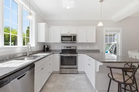 23 Ranger Lane Arundel ME 04046