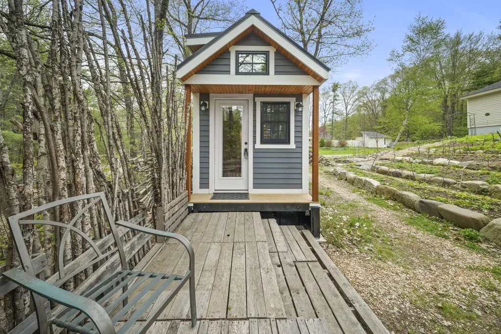 1773 Hudson Road Hudson ME 04449