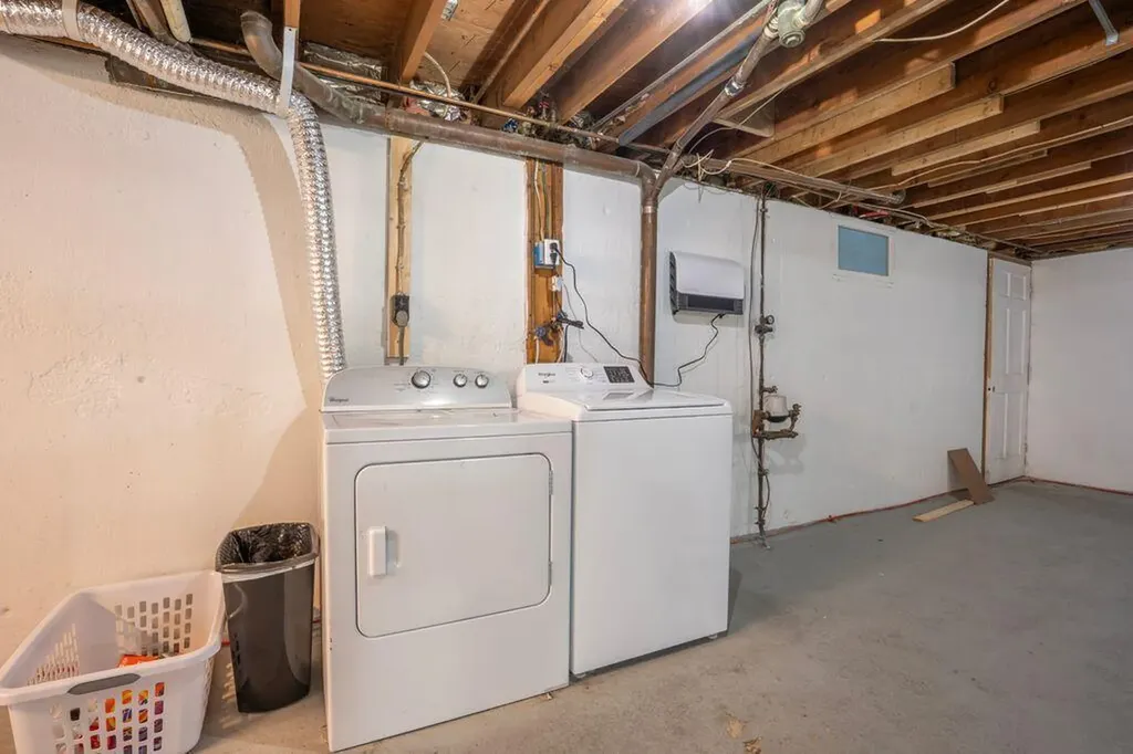 1 Leland Street Winslow ME 04901