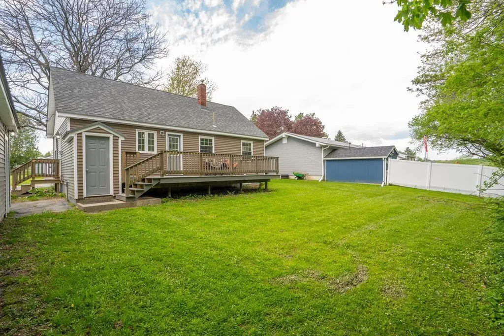 1 Leland Street Winslow ME 04901