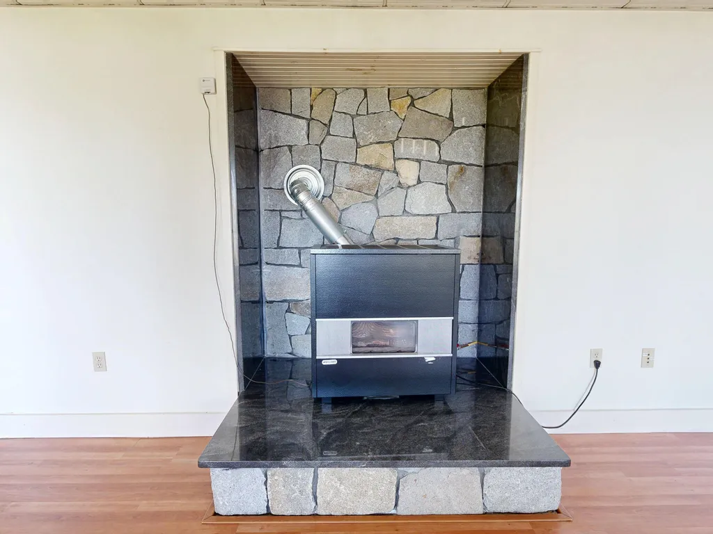 299 Gates Road Jefferson ME 04348