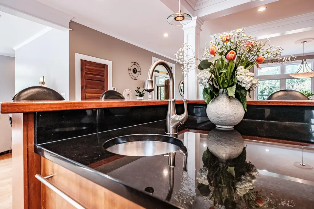 11 Silver Brook Circle Scarborough ME 04074