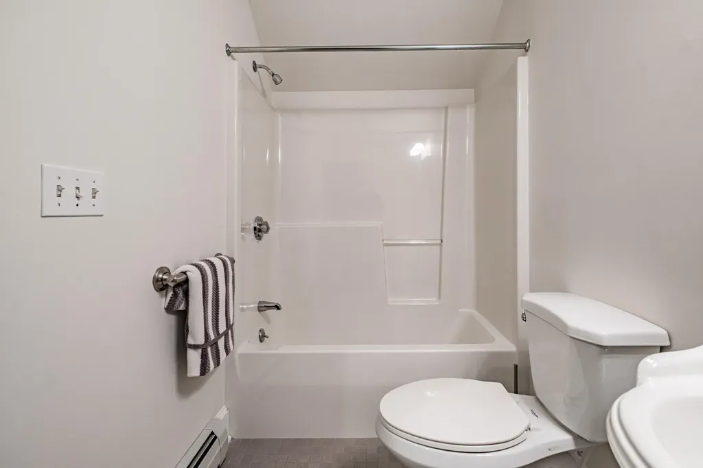 11 Silver Brook Circle Scarborough ME 04074