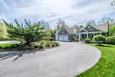 11 Silver Brook Circle Scarborough ME 04074
