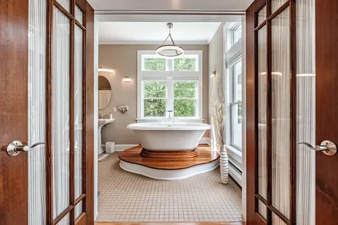 11 Silver Brook Circle Scarborough ME 04074