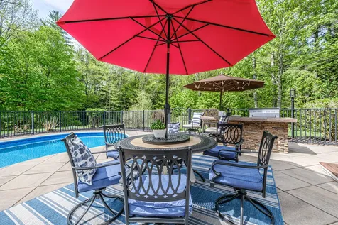 11 Silver Brook Circle Scarborough ME 04074