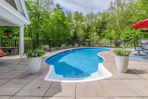 11 Silver Brook Circle Scarborough ME 04074