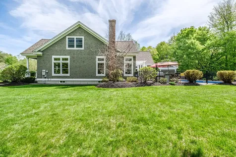 11 Silver Brook Circle Scarborough ME 04074