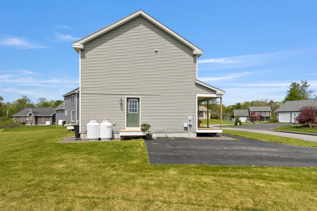 26 Stillwater Drive Westbrook ME 04092
