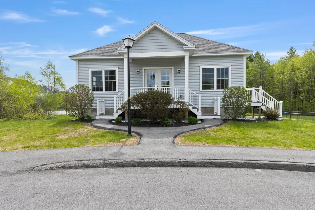 26 Stillwater Drive Westbrook ME 04092