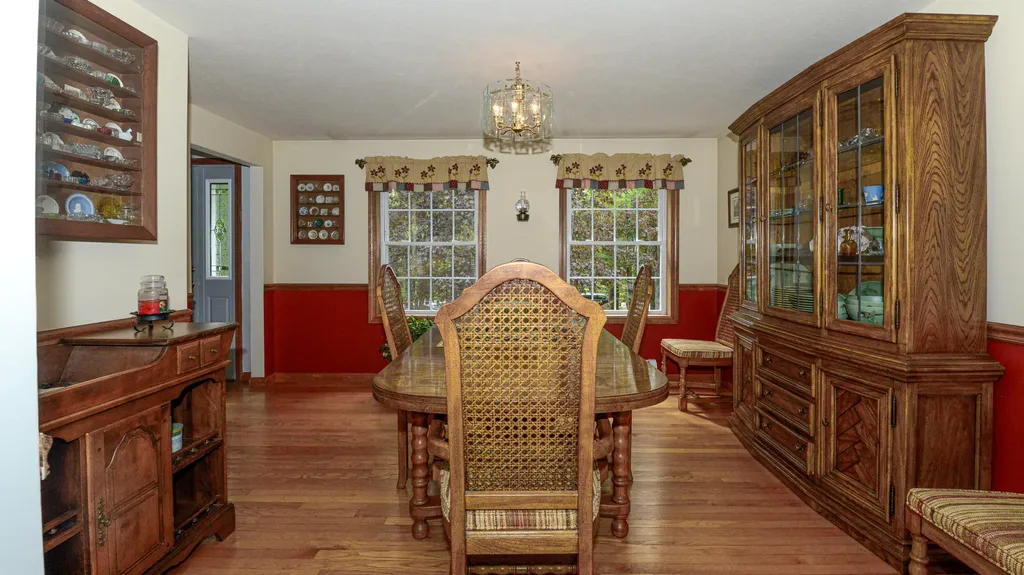 25 Jefferson Court Naples ME 04055