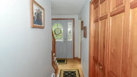 25 Jefferson Court Naples ME 04055