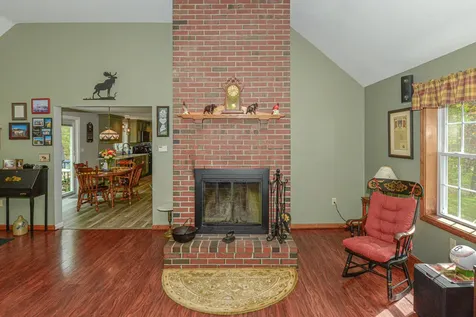 25 Jefferson Court Naples ME 04055