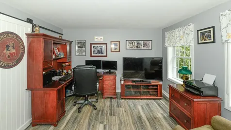 25 Jefferson Court Naples ME 04055