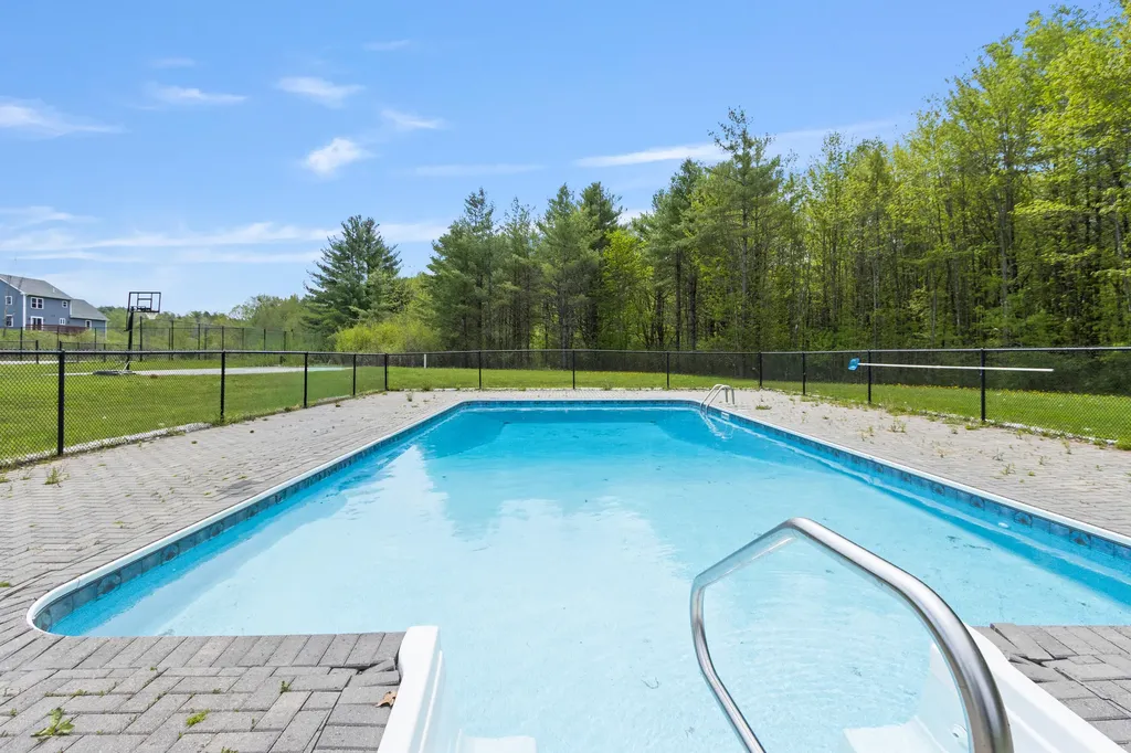 26 Stillwater Drive Westbrook ME 04092