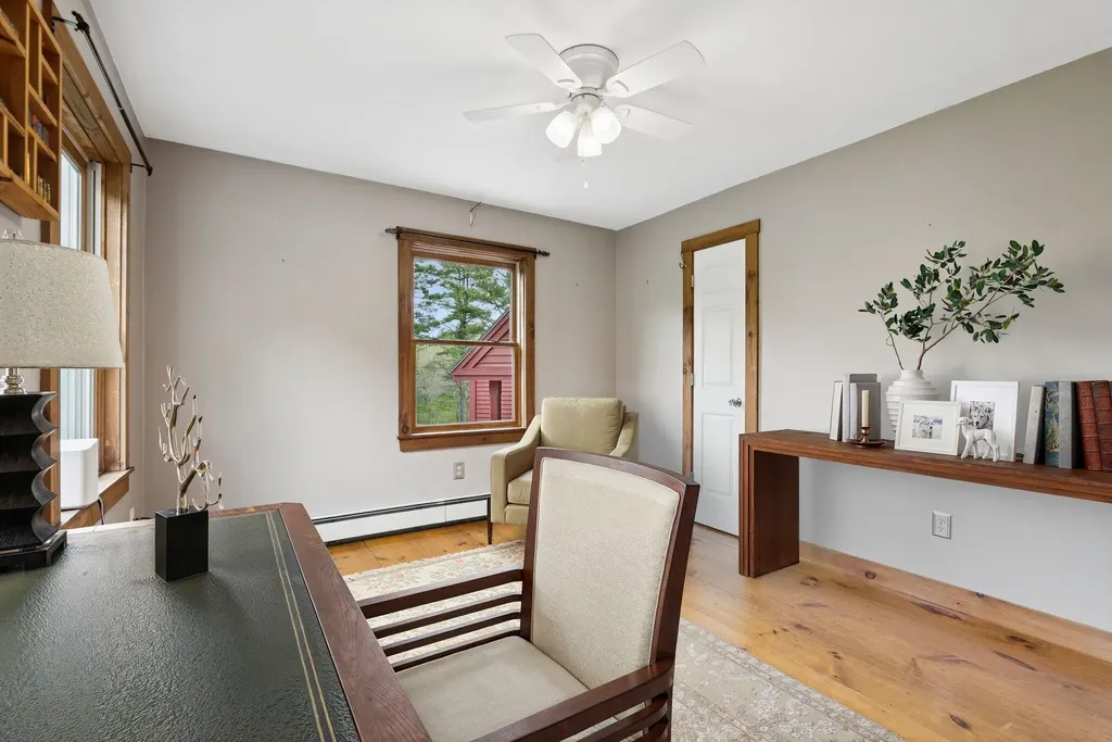 24 Autumn Lane Freeport ME 04032